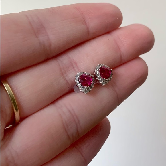 Heart shaped ruby and sterling silver earrings - Picture 4 of 16